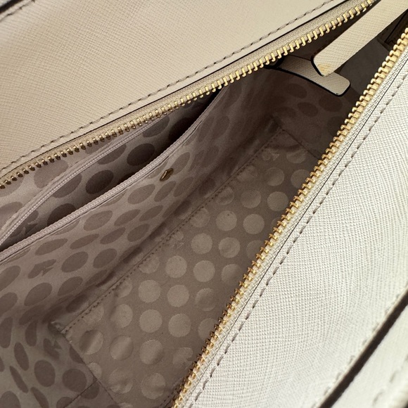 Kate Spade Small Satchel in light grey/white - Picture 6 of 12